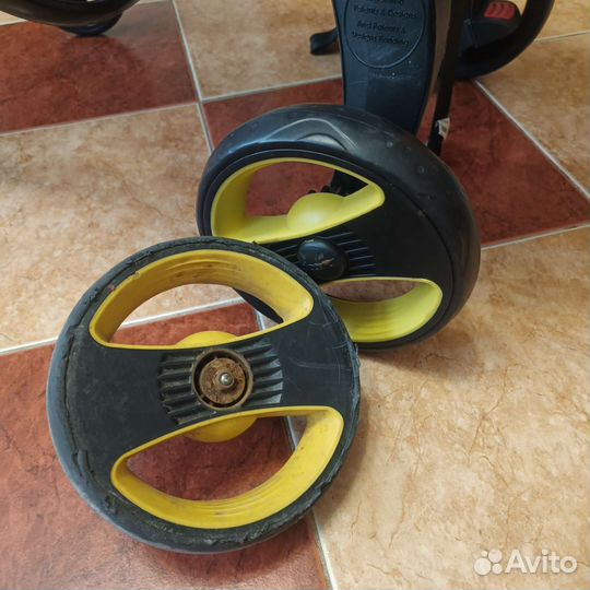 Замена колес Doona