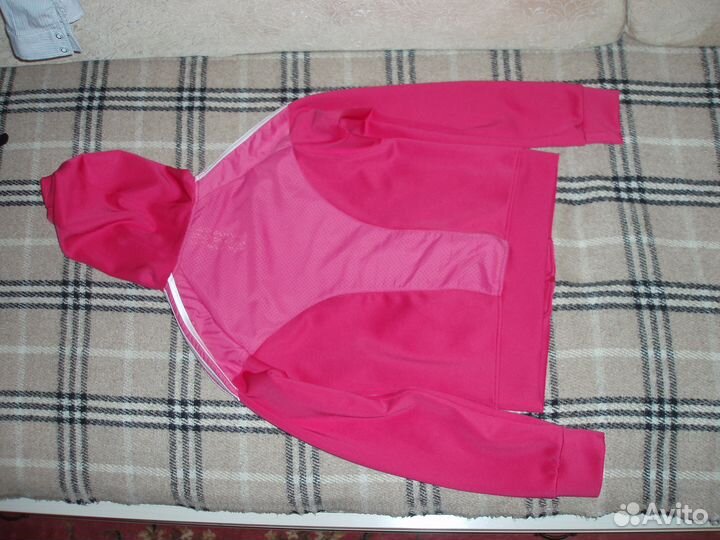 Спортивный костюм для девочки фирмы Bolang (б/у)