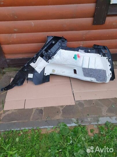 Обшивка отсека багажника левая Lexus NX рест. 2018