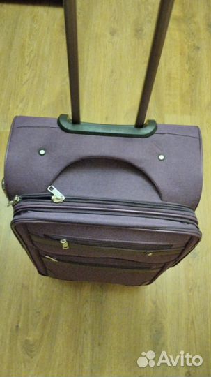 Чемодан на колесах большой