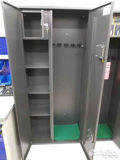 Сейф оружейный Aiko 1462. Вмещает до семи стволов