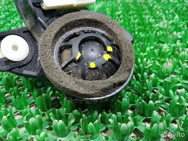 Динамик правый Toyota Land Cruiser Prado