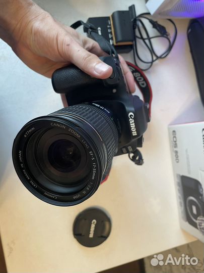 Зеркальный фотоаппарат, комплект