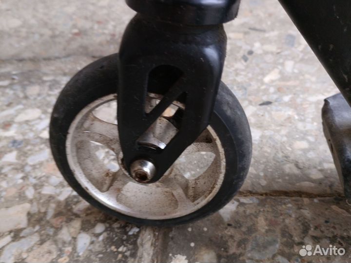 Трюковой самокат