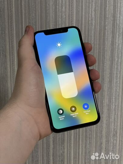 iPhone X, 64 ГБ