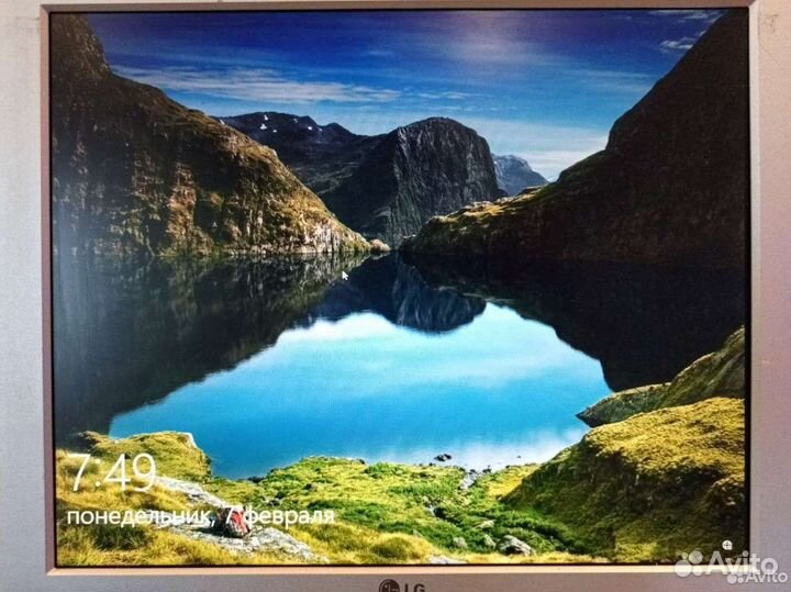 Монитор LG flatron 1732s