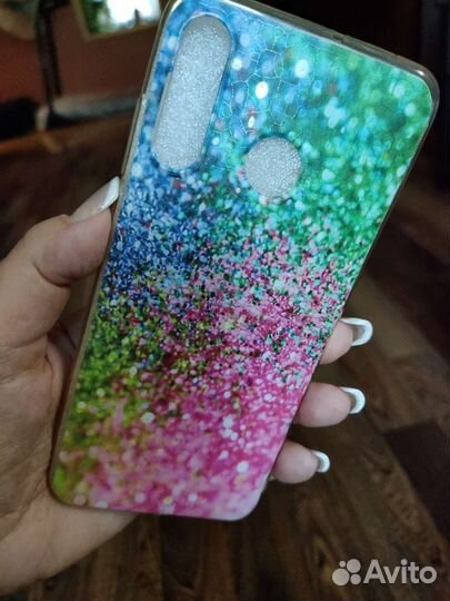 Чехлы на телефон