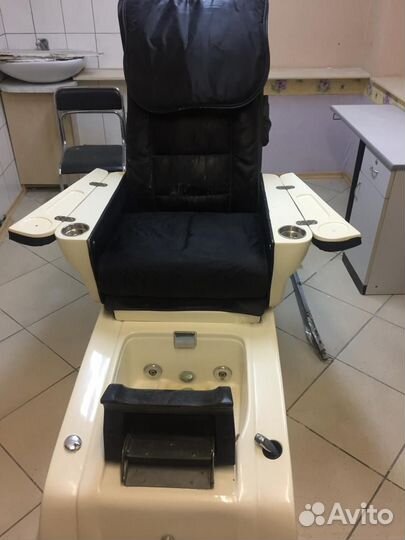 Кресло для мокрого педикюра