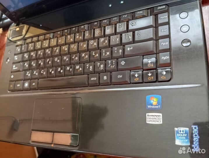 Ноутбук Lenovo y560 на i7