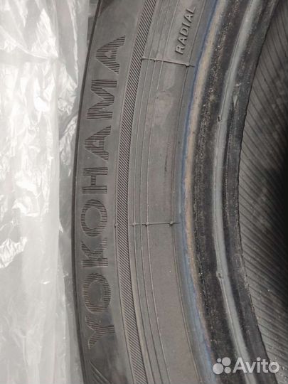 Yokohama BluEarth-ES ES32 215/60 R16 99H