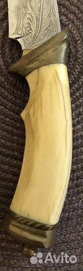 Нож с рукояткой из кости