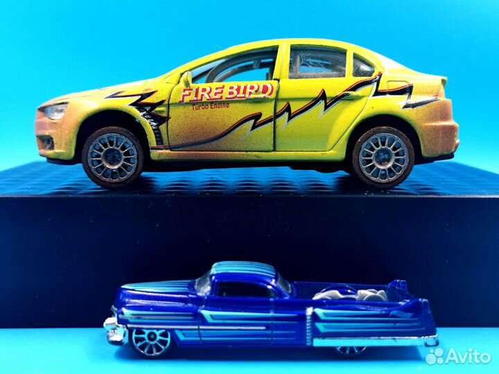Коллекционная модель машинка