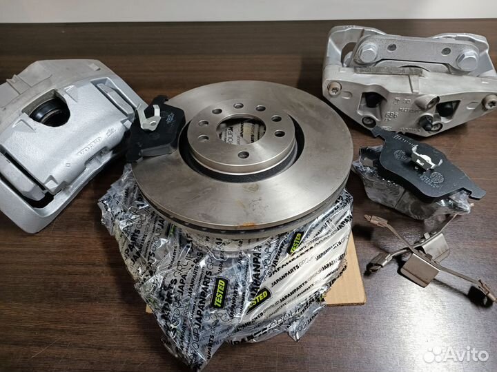 Комплект тормозов Сааб 9-5