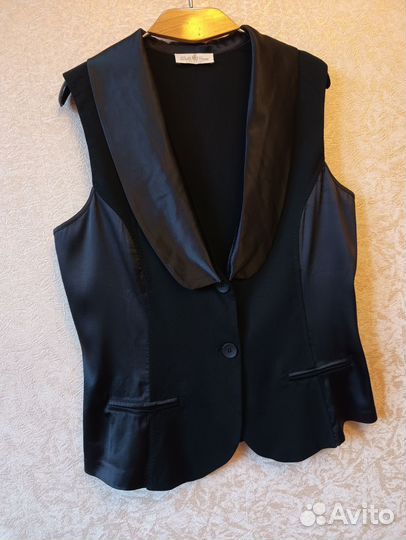 Шелковая жилетка Della Crana 46 р