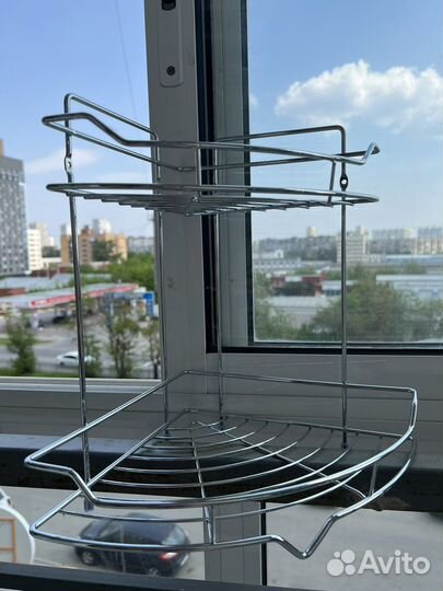 Угловая полка для ванной комнаты