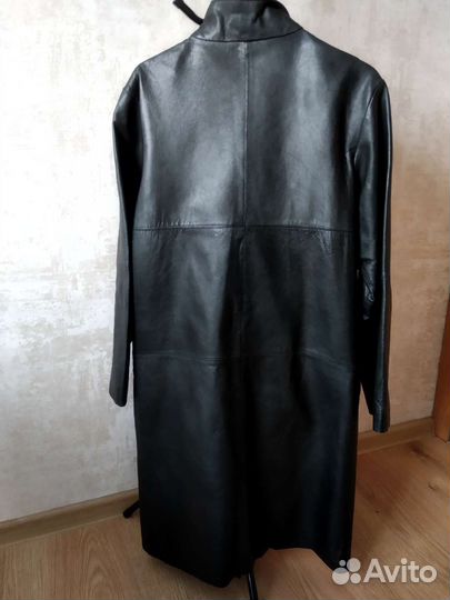 Плащ кожаный женский р. 42