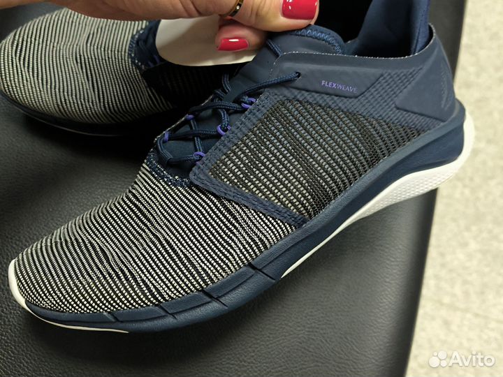 Кроссовки женские Reebok оригинал 39