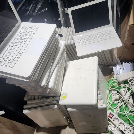 Apple MacBook a1342 2010 лот 80 шт