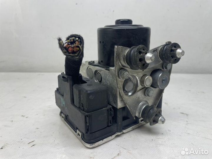 Блок abs Volkswagen Touareg FL 3.6 2015