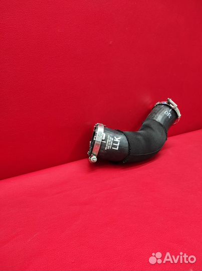 Патрубок интеркулера Audi Q7 4M