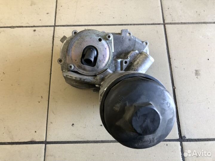 Корпус масляного фильтра Audi A6 C5 2.5 TDI