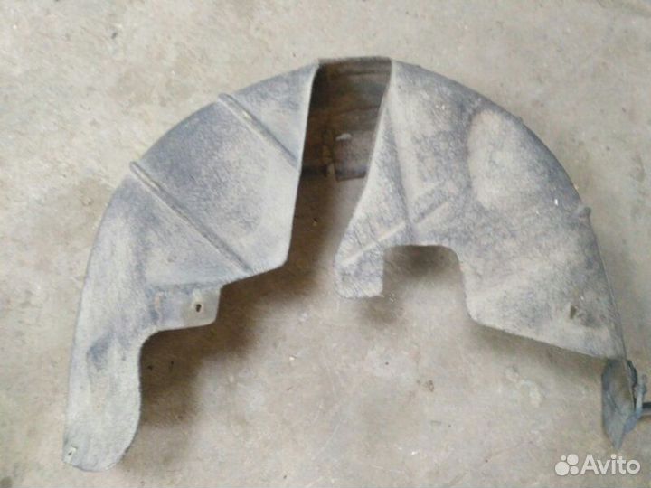 Подкрылок задний левый Skoda Octavia A5 2004-2013