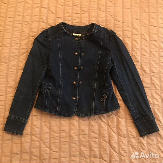 Комплекты одежды на девочку 134р