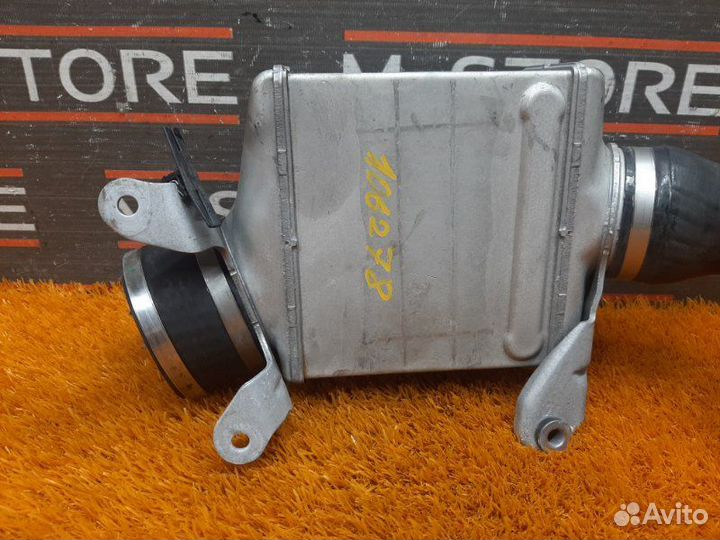 Интеркулер левый Bmw 7-Series F01 N63B44 2011