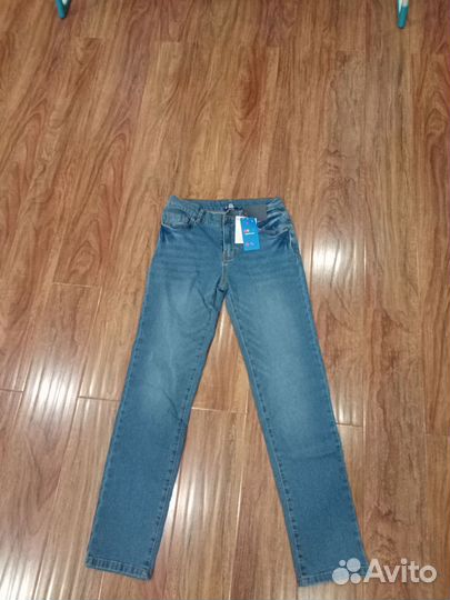 Джинсы новые