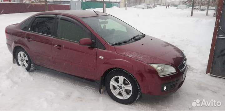 Ford Focus 1.6 МТ, 2005, 341 000 км