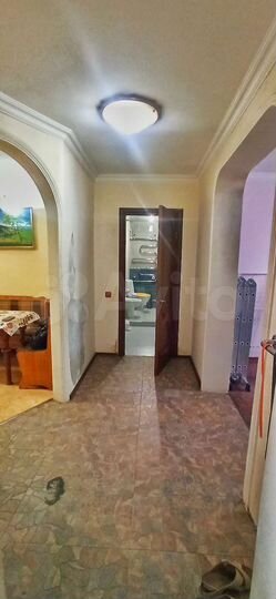 3-к. квартира, 74 м², 1/3 эт.