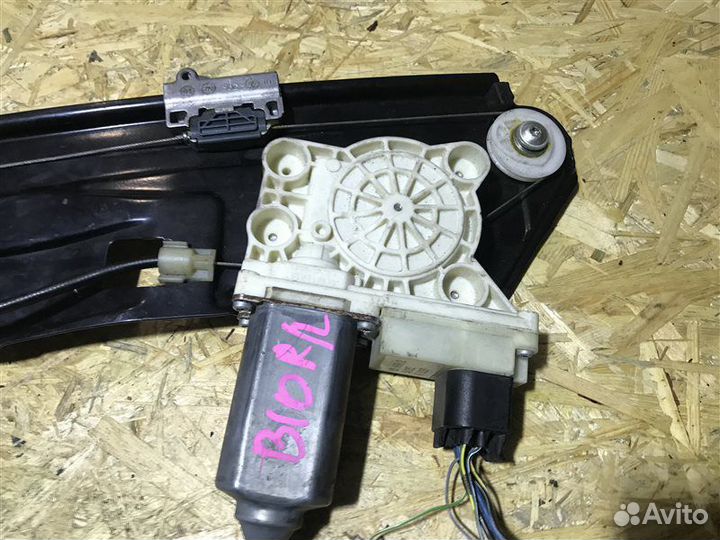 Стеклоподъемник задний левый Bmw 7-Series E65