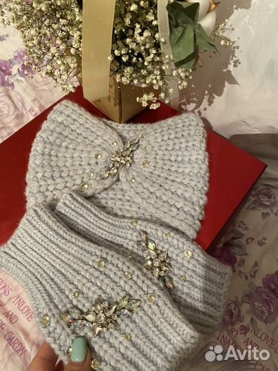 Повязка на голову с перчатками