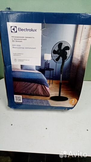 Новый вентилятор напольный Electrolux EFF-113D
