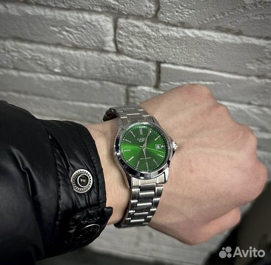 Часы Casio vintage зелёные