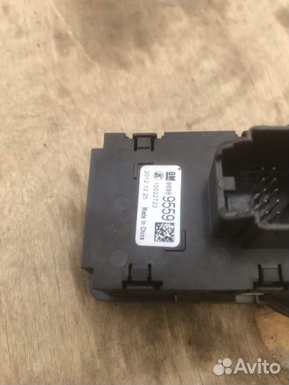 Блок управления светом Chevrolet Cobalt Ravon R4