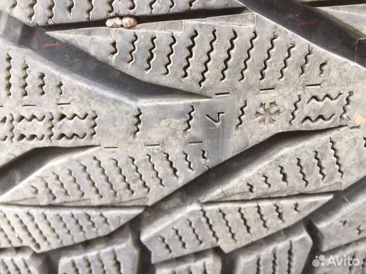 Nokian Tyres Hakkapeliitta R2 SUV 215/60 R17