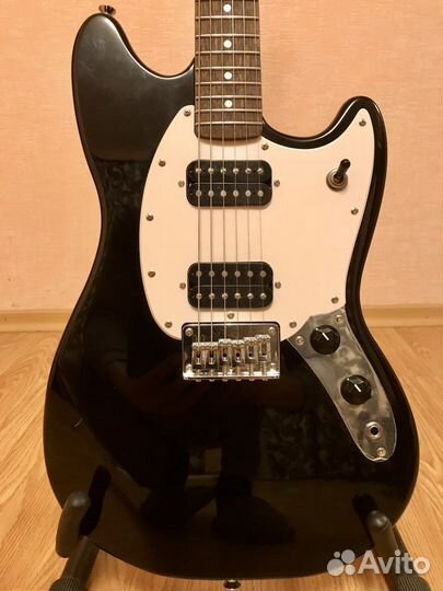 Электрогитара Squier Bullet Mustang с апгрейдами