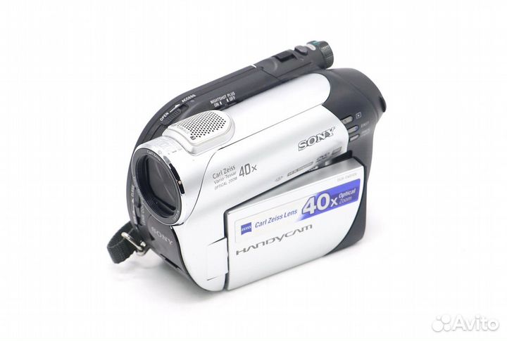 Видеокамера Sony DCR-DVD106E