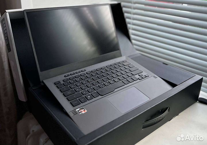 Asus ROG zephyrus G14 RTX2060