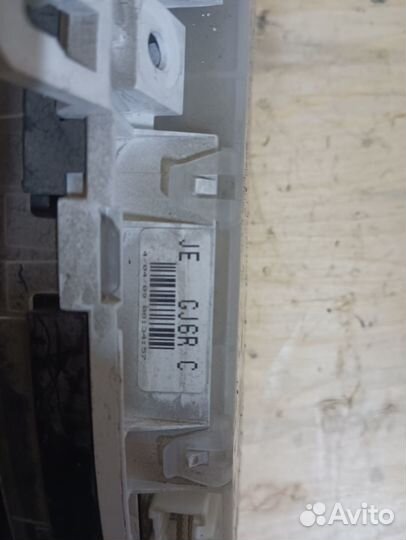 Панель приборов Mazda 6 Gg седан LF18 2005