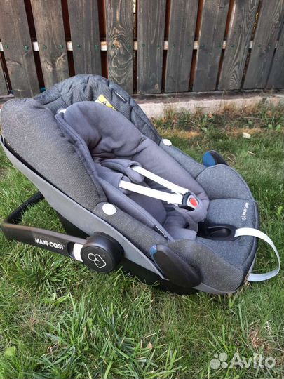 Maxi cosi pebble plus с адаптерами