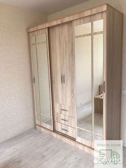 Шкаф вместительный новый