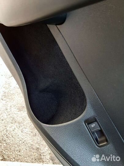 Карпет в ниши дверей VW polo sedan