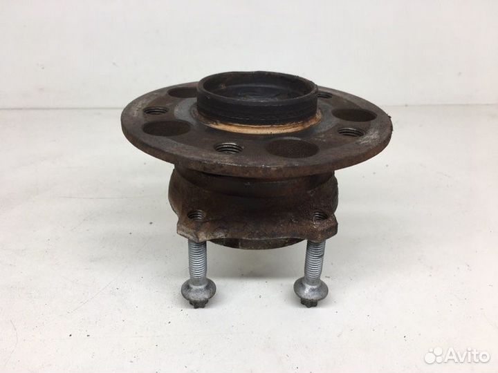 Ступица задняя Mercedes C300 W204 3.5 2012