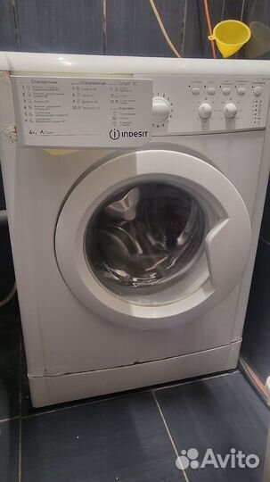 Стиральная машинка Indesit 4 кг