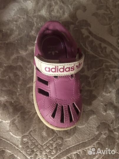 Кроссовки adidas