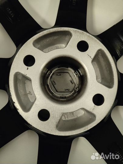 Диск колеса литой R16 с колпачком (7711547677)