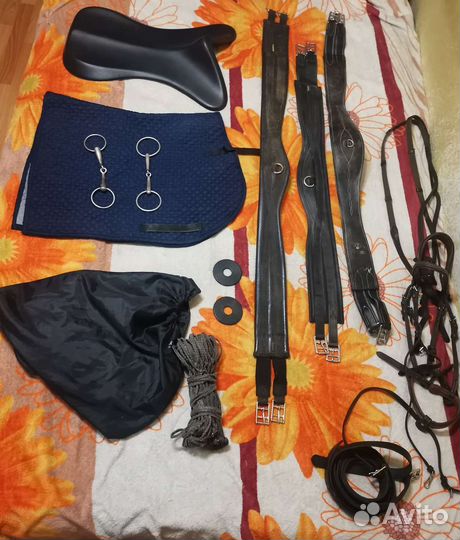 Амуниция для лошади