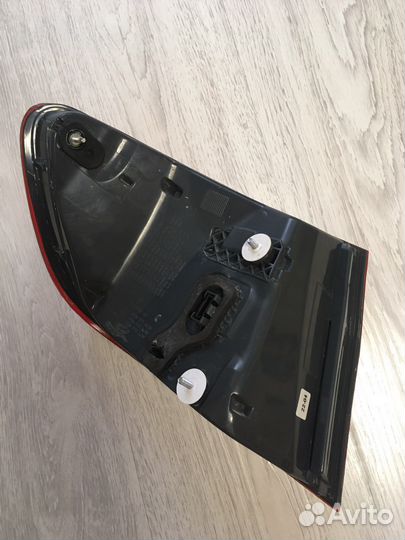 Задний правый фонарь в крыло bmw f10 рейсталинг